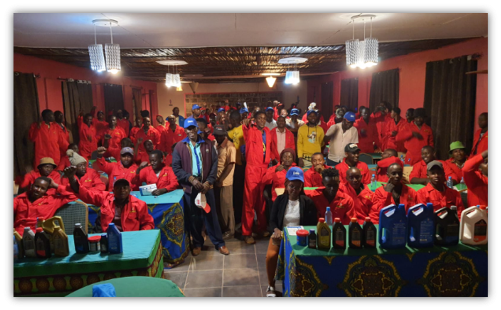 112 participants, 36 of whom were shop owners and their attendants.